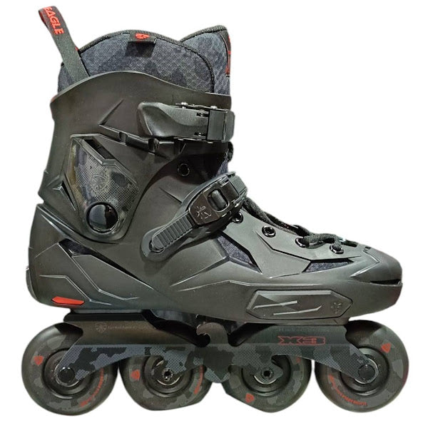 Patines profesionales freestyle Flying Eagle modelo X3 color negro ruedas roqueables